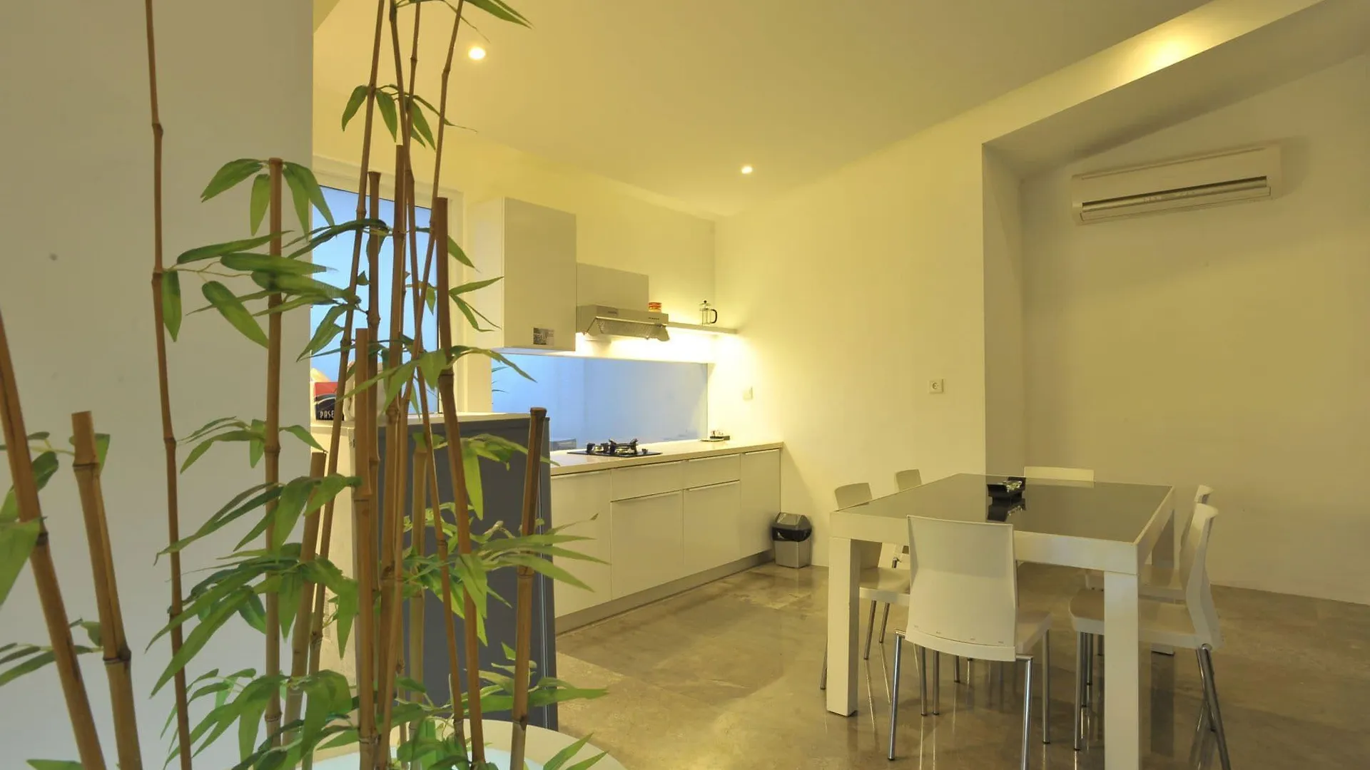 Bali Yarra Villas - Seminyak 2*,